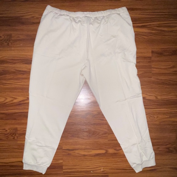 NWT Keith Haring 2 Piece Lounge Pajama Set - Long Sleeve Crew and Jogger - Picture 7 of 12